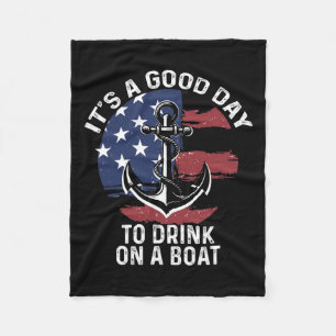Das Shirt im Juli ist ein guter Tag, um zu trinken Fleecedecke