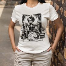 Das Shirt Reader Tarot Card - Mystischer Buchüberg