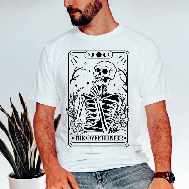 Das Skelett des Overthinker-Tarots T-Shirt (Von Creator hochgeladen)