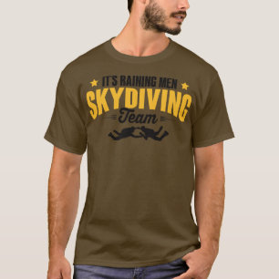 Das Skydiving-Team der regenden Männer T-Shirt