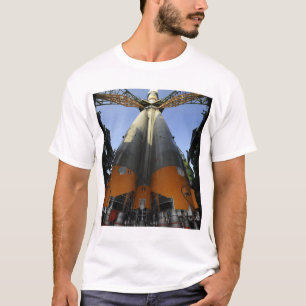 Das Soyuz TMA-13 Raumfahrzeug 2 T-Shirt
