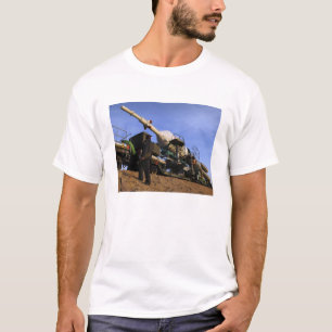 Das Soyuz TMA-13 Raumfahrzeug 3 T-Shirt