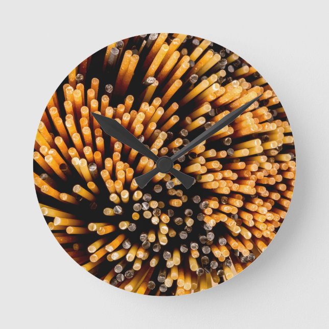 Das Spaghetti Träger Top Runde Wanduhr (Vorderseite)