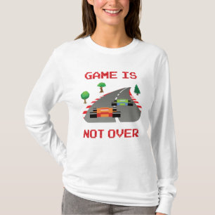 Das Spiel ist nicht über einem Pixel-Videospiel T-Shirt