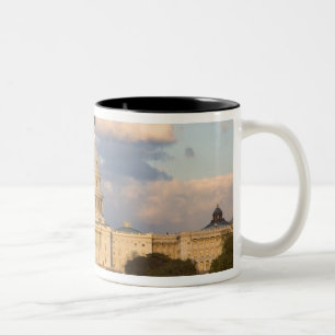 Das Staat-Hauptstadts-Gebäude herein Zweifarbige Tasse