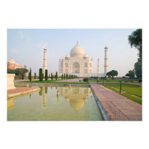 Das stille friedliche Taj Mahal bei Sonnenaufgang Fotodruck