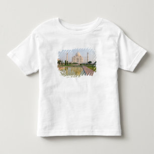 Das stille, friedliche Taj Mahal bei Sonnenaufgang Kleinkind T-shirt