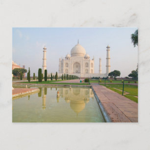 Das stille friedliche Taj Mahal bei Sonnenaufgang Postkarte