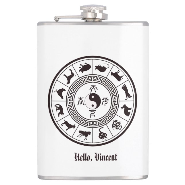 Das Tai Chi Zodiac Wheel Flachmann (Vorderseite)
