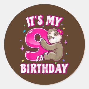 Das Thema "Mein 9. Geburtstag" von Nine Pink Sloth Runder Aufkleber