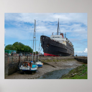 Das verlassene TSS-Schiff Duke of Lancaster Poster