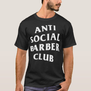 Das weiße Logo des Social Barber Club (vorne + hin T-Shirt