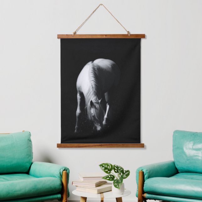 Das weiße Pferd Wandteppich Mit Holzrahmen (Wohnzimmer)