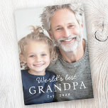 Das weltbeste Großvater-Foto im letzten Jahr Magnet<br><div class="desc">Vertikaler Kühlschrankmagnet mit Ihrem individuellen Foto und dem Text "Weltbeste Opa" mit individuellem Jahr oder anderem Text unten.</div>