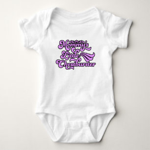 Das wenige Chestburster der Mama, lila in Baby Strampler