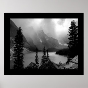 Das Wolken-Explosions-(eingefaßt) Schwarze u. das Poster