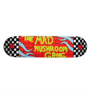 Das wütende Pilz-Gruppen-Skateboard Skateboard