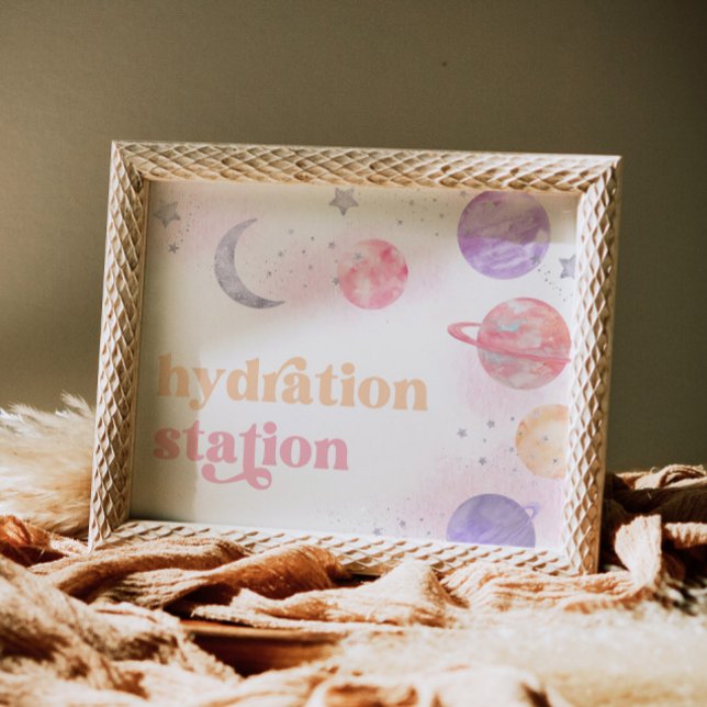 Das Zeichen der Weltraumbahnstation Girl Poster (Von Creator hochgeladen)