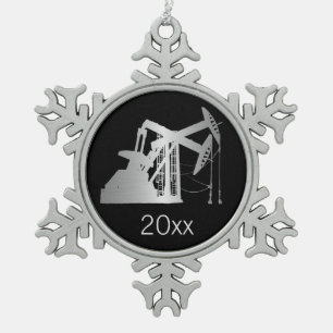 Datiertes silbernes Gadient Ölfeld-Pumpanlagen Schneeflocken Zinn-Ornament