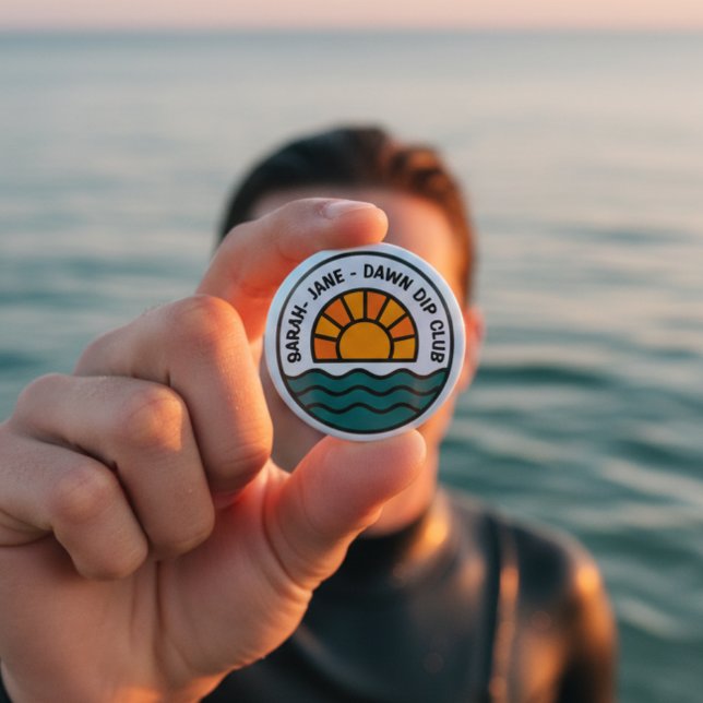Dawn Dip Club – Sunrise Wild Swimmer Design Button (Von Creator hochgeladen)