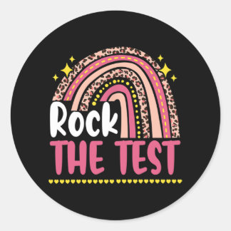 Day Rock the Test Teacher Testing Day Rainbow Leop Runder Aufkleber