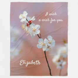 Dazzend japanische Aprikosenblüten Fleecedecke