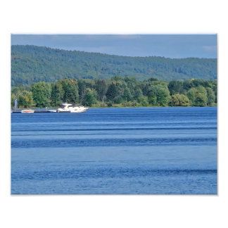 Dazzling Blue Lake on a bright summer day Fotodruck