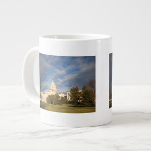 DC USA-, Washington, Hauptstadts-Gebäude Jumbo-Tasse