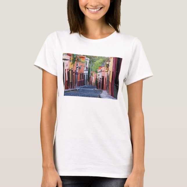 De Sollano Street, San Miguel De Allende T-Shirt (Vorderseite)