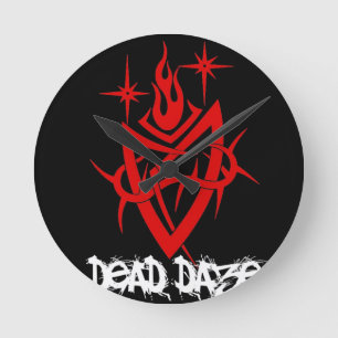Dead Daze Tribal Heart Runde Wanduhr