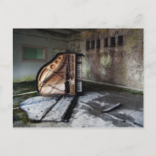 Dead Piano Postkarte