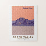 Death Valley National Park Mojave Wüste Travel Puzzle<br><div class="desc">Death Valley Vektorgrafik Design. Der Park ist bekannt für den Titus Canyon,  mit einer Geisterstadt und farbenfrohen Felsen,  und die Salinen des Badwater Becken,  Nordamerikas tiefsten Punkt.</div>