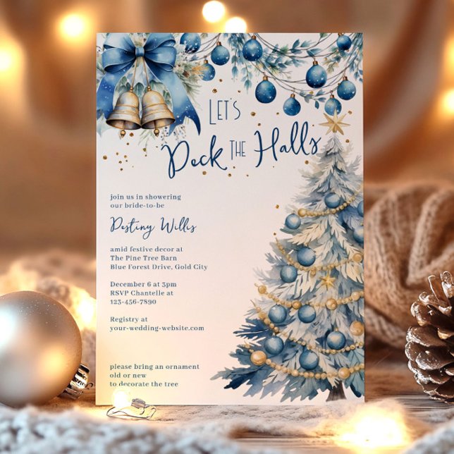 Deck das blaue Weihnachtsfest-Brautparty in den Ha Einladung (Deck the Halls Blue Christmas Bridal Shower Invitation by Darling & May)