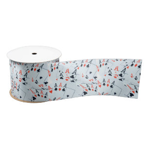 "Deck des Schicksals: Ebenen in einem Poker-Shuffl Satinband
