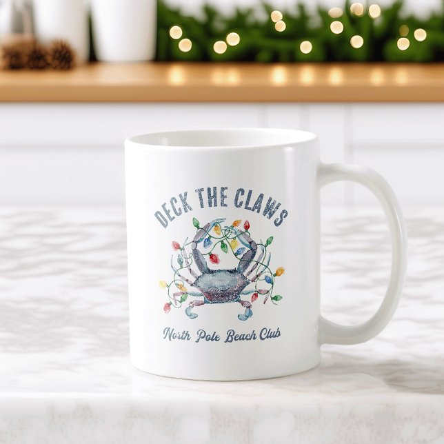 Deck the Claws Coastal Christmas Crab Kaffeetasse (Von Creator hochgeladen)