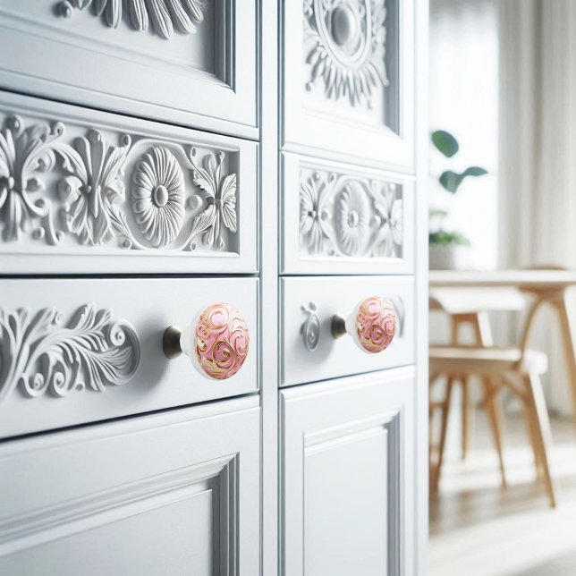 Decorative Goldfiligree auf Hübschem rosa Orb Keramikknauf (Von Creator hochgeladen)