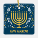 Decorative Menorah Hanukkah Keramikornament<br><div class="desc">Während Sie Weihnachten feiern, sollten Sie die Hanukka unbedingt mitnehmen oder sie in die Chanukah-Dekoration einbauen. Dieses dekorative Hanukkah-Ornament besticht durch eine goldene Menorah, umgeben von Blätter, Sternen und Wirbel mit einem blauen Hintergrund. Fügen Sie Ihre eigene Nachricht auf der Rückseite hinzu oder löschen Sie sie, um sie leer verlassen....</div>