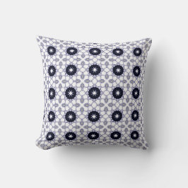 decorative pillow featuring a geometric pattern kissen
