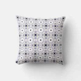 decorative pillow featuring a geometric pattern kissen