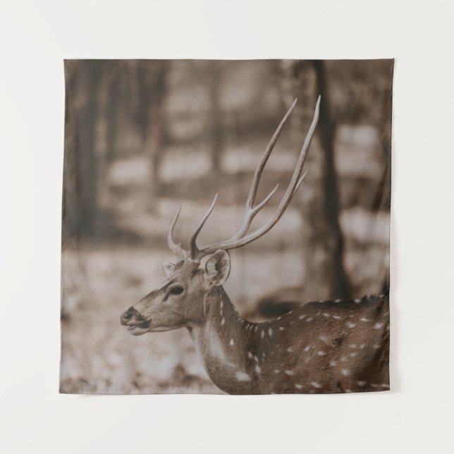 DEE MIT ANTLERS WANDTEPPICH (Vorderseite)
