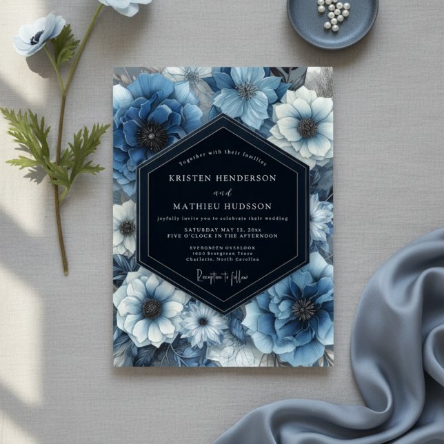 Deep Blue Floral Bloom Wedding Einladung (Von Creator hochgeladen)