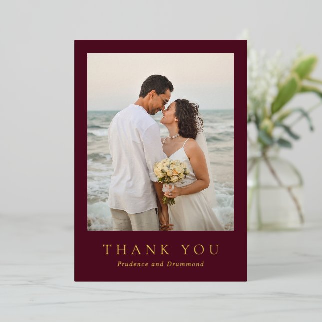 Deep Burgundy Classic Wedding Foil Thank You Card Folieneinladung (Stehend vorne)