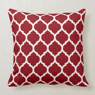 Deep Burgundy und White Quatrefoil Pattern Kissen