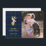 Deep Forest Kariert Golden Dee Christmas Foto Card Feiertagskarte<br><div class="desc">Ein klassisches dunkles karierte von Marineblau und Waldgrün fühlt sich warm und gemütlich an wie eine Wolldecke an einem kalten Winterabend. Eine goldene Hirschforelle aus Imitaten bringt eine moderne Touch Glanz für ein saisonales und festliches Gefühl. Löschen Sie die gemusterte Backer-Ebene und schreiben Sie Ihre eigene Nachricht von Feiertagssjubeln. Fotografie...</div>