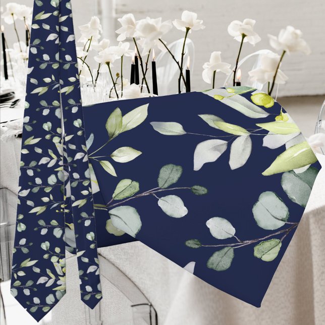 Deep Navy Eukalyptus Greenery Wedding Neck Tie Krawatte (Von Creator hochgeladen)