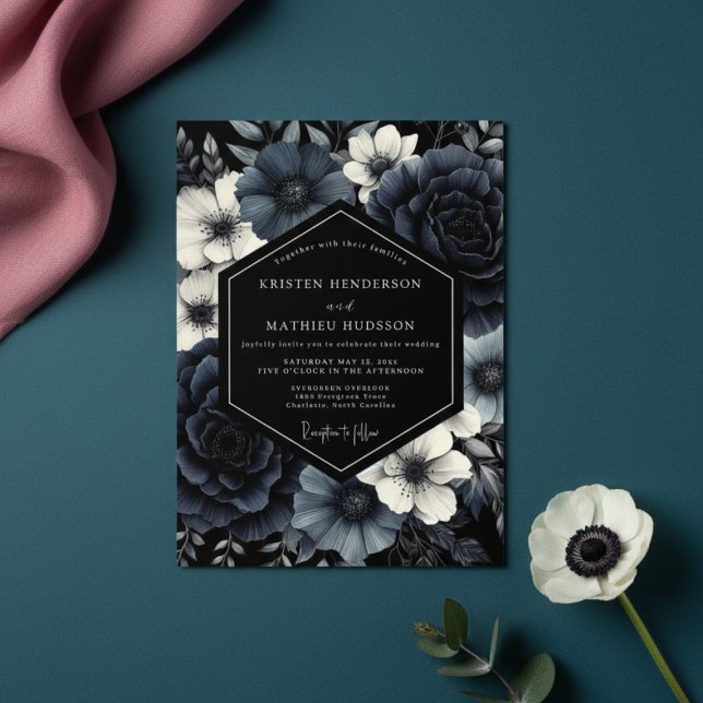Deep Navy Floral Opulence Wedding Einladung (Von Creator hochgeladen)