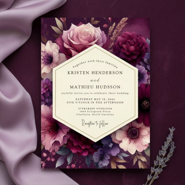 Deep Plum Lush Bloom Wedding Einladung (Von Creator hochgeladen)