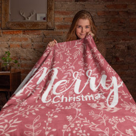 Deep Raspberry Boho Floral Feather Weihnachten Fleecedecke