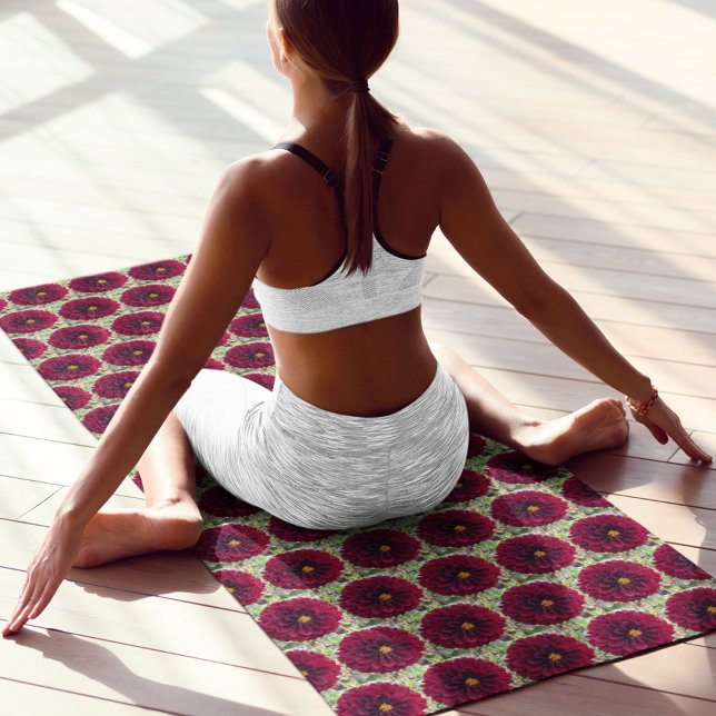 Deep Red Dahlia Floral Pattern Yogamatte (In Situ (Person on Mat))