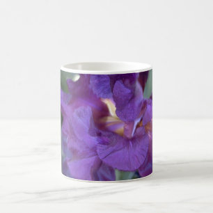 Deep Reddish-Lila Iris Closeup-Tasse Tasse